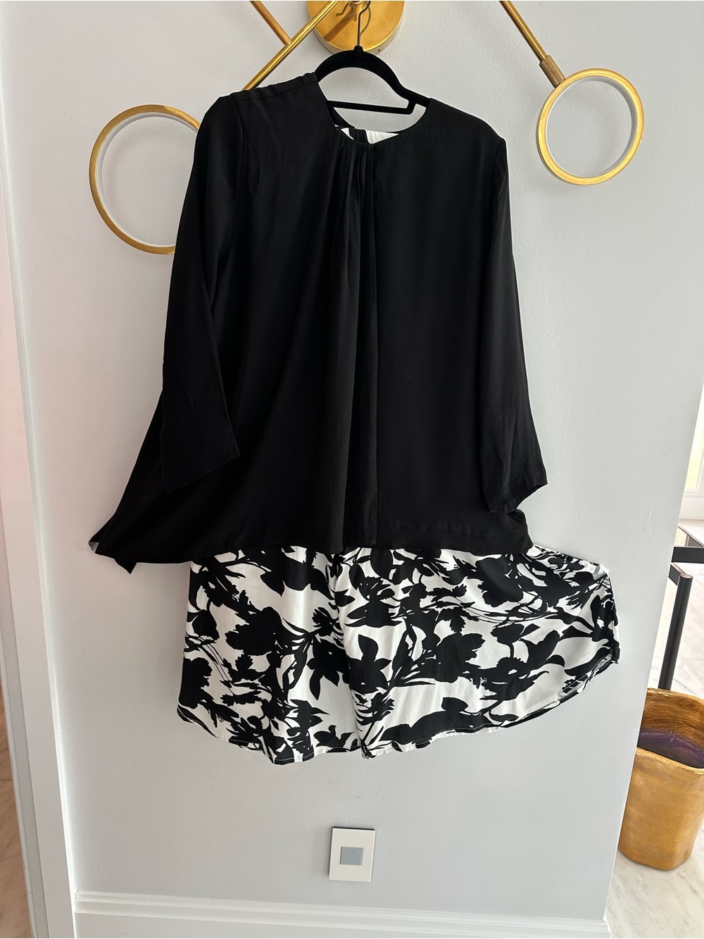 Elegant Black Draped Women's Blouse - Picture 2 of 12